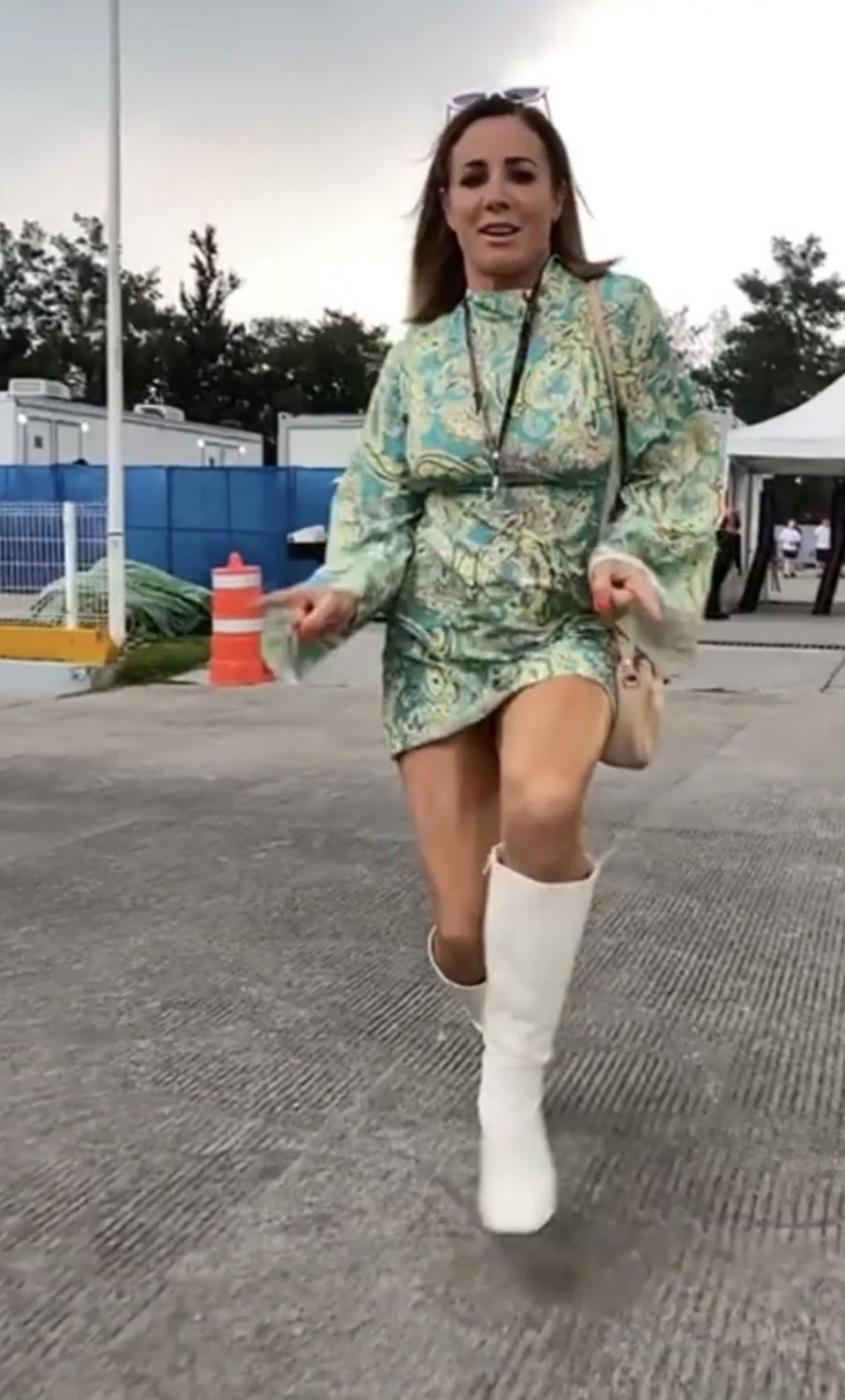 Natalie Pinkham #GYmj2MeX