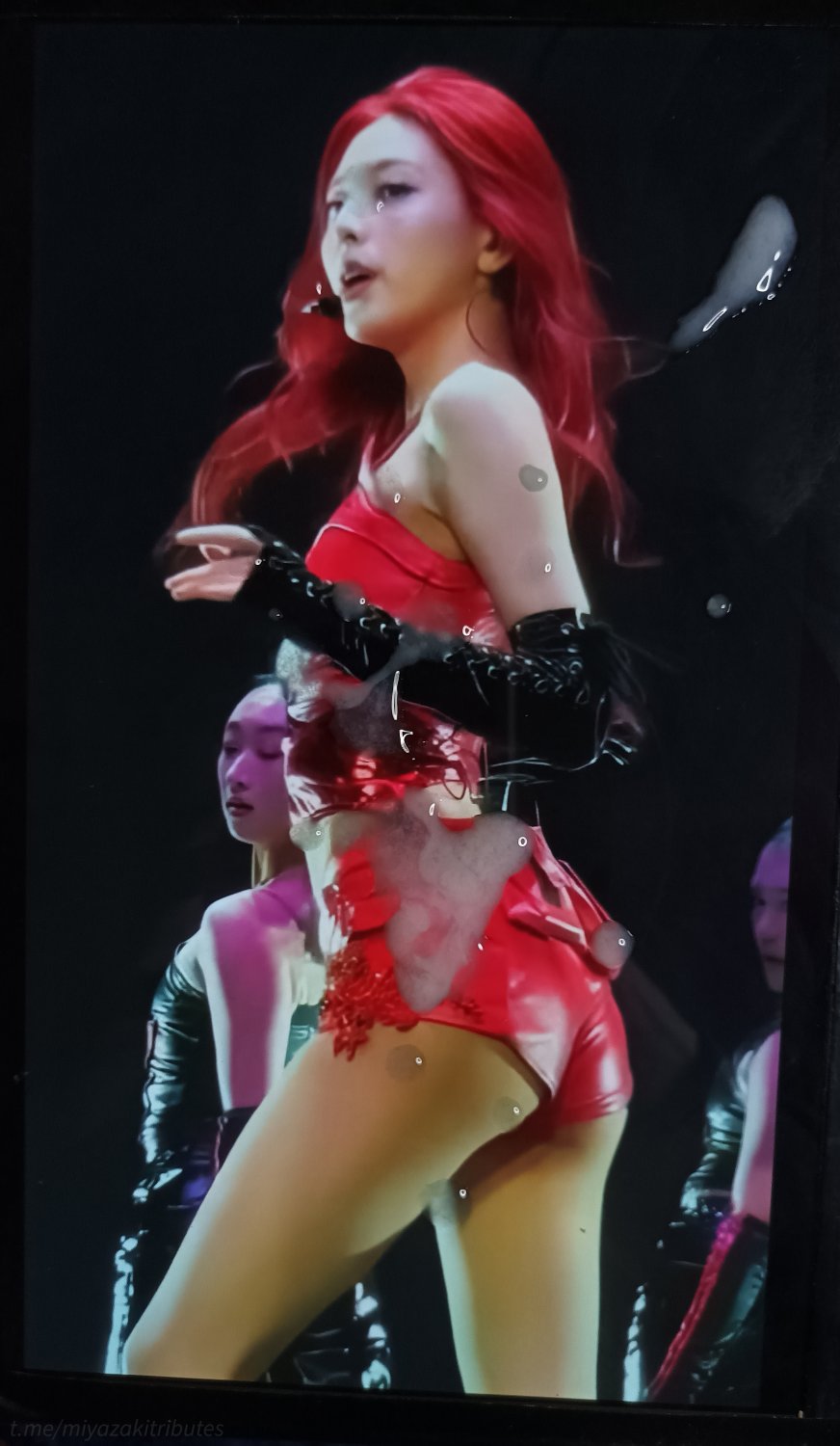 ITZY - Yuna - Cum Tribute #1 #onSDRP8e