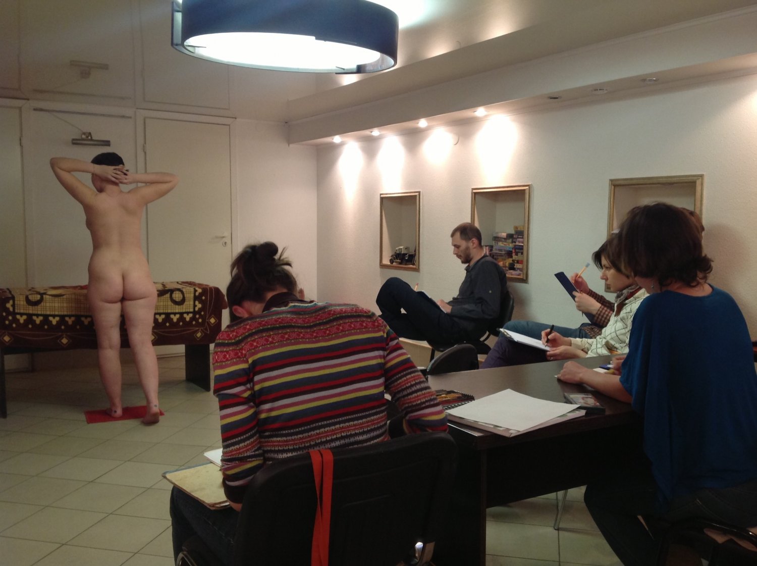 ASS & ART MODEL POSING - 1 #d1dVLyqd