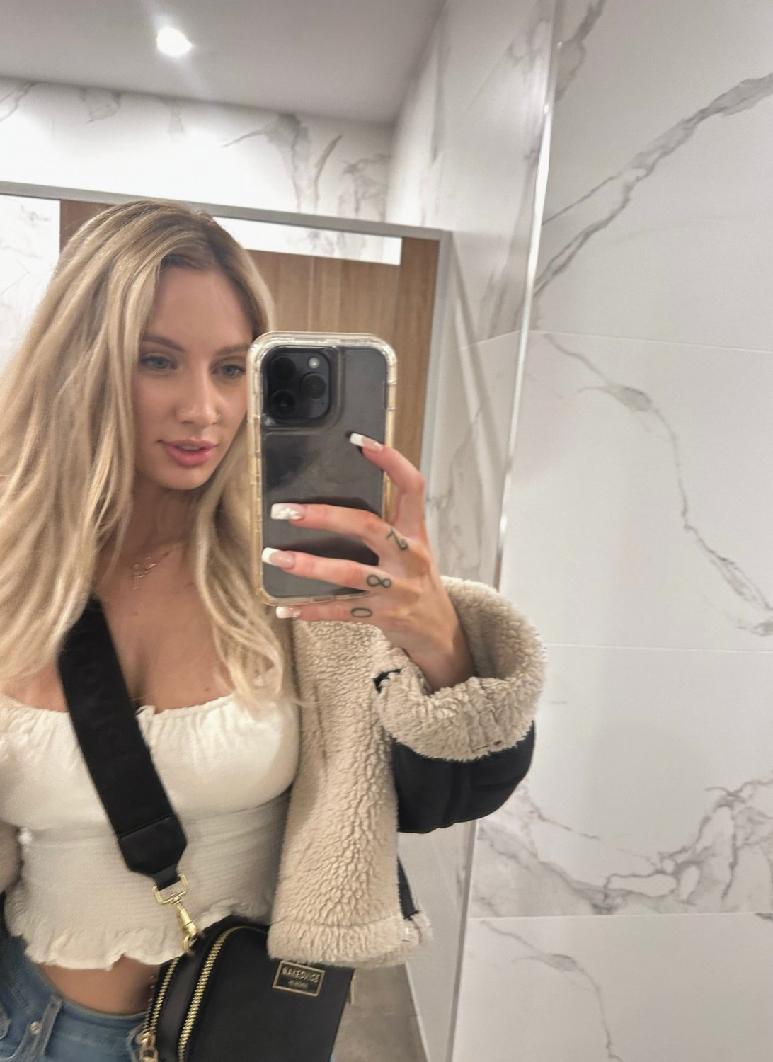 Don't let my pretty face fool you, I want you to unload all over me💦 #ti8A4UoW